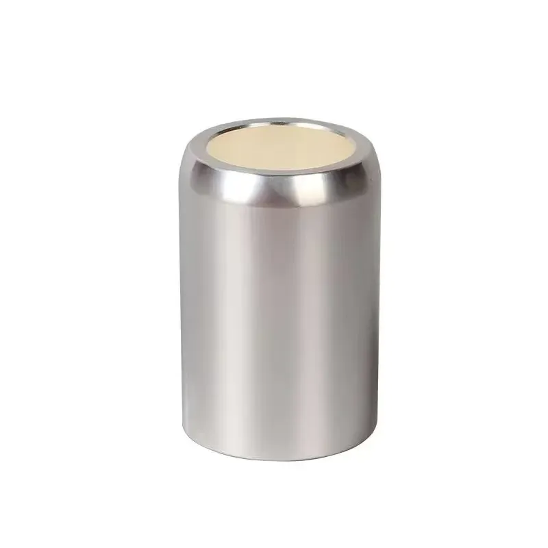 Vaakumkaitselüliti hõbedane elektrikontakt